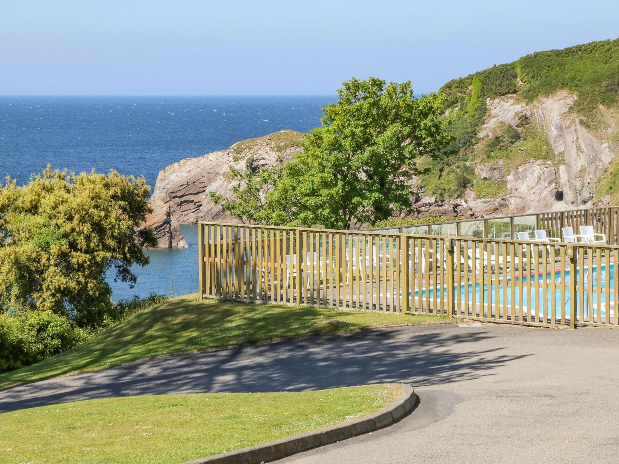 Villa Ochenta Combe Martin Exterior foto